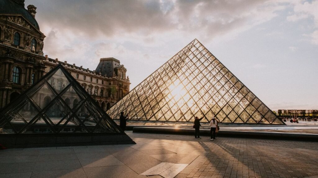 Romance em cidades como Paris